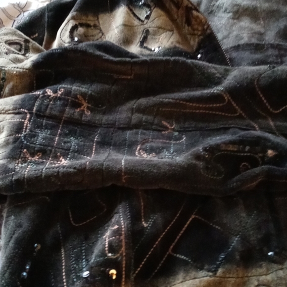 Chicos jacket. Size 3 (lg/xl) black, tan, sequins - Picture 5 of 6